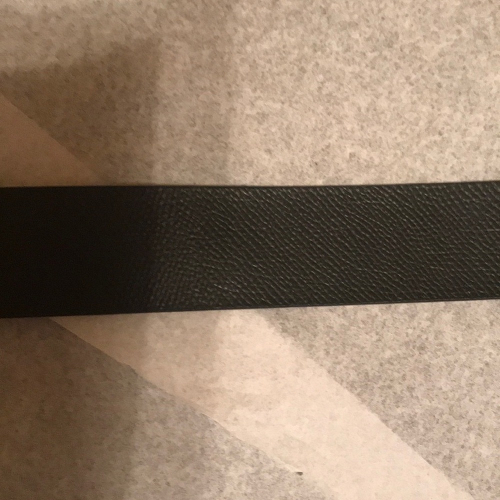 Michael Kors Logo Belt - Picture 4 of 4